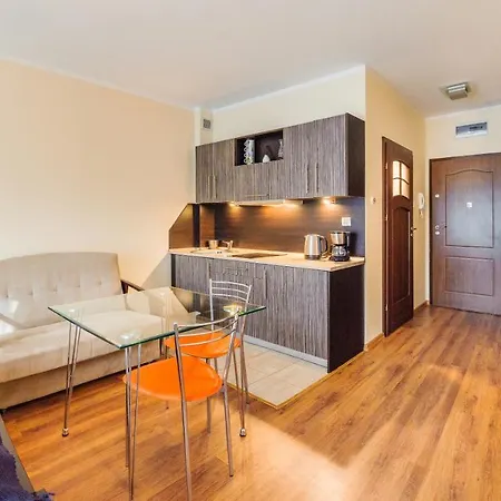 Promenada I, Sun & Snow *