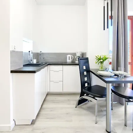 Promenada I, Sun & Snow * Свиноуйсьце