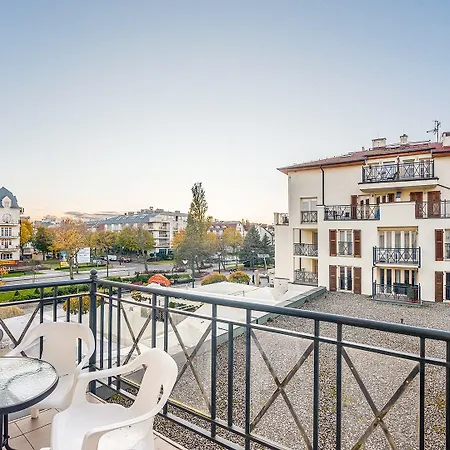 Promenada I, Sun & Snow * Свиноуйсьце