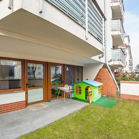 Promenada I, Sun & Snow *