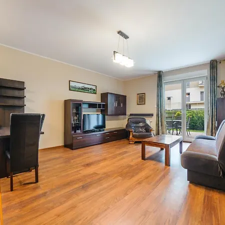 Promenada I, Sun & Snow *