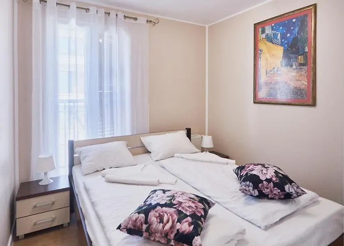 Promenada I, Sun & Snow *